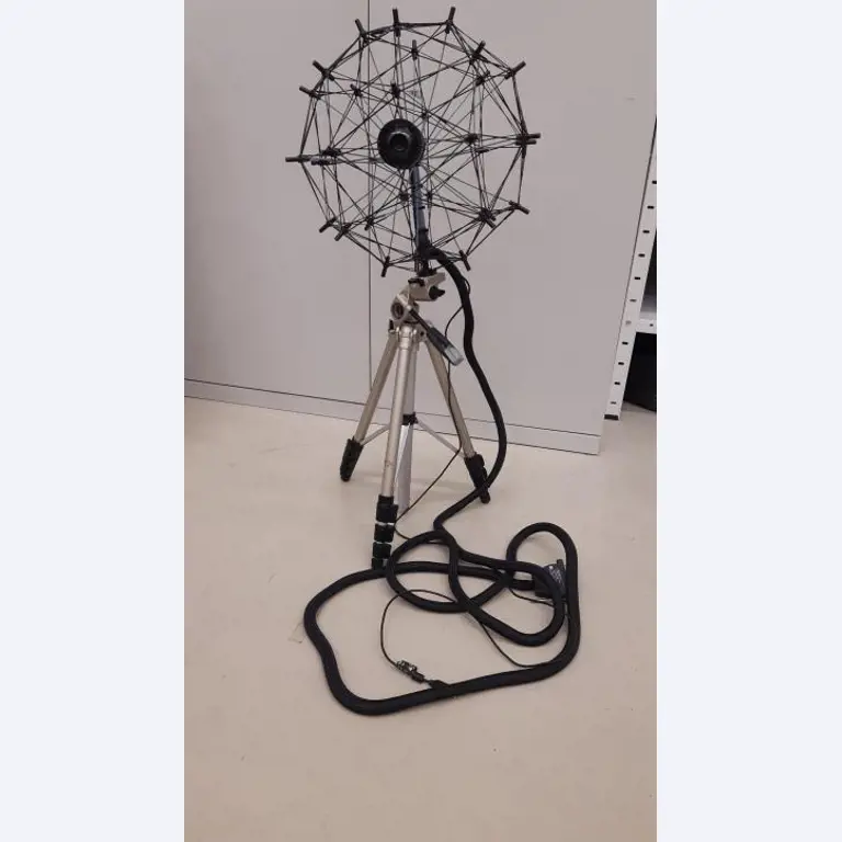 Machines pour le travail du métal et équipement de travail (chaussures de sécurité)-1